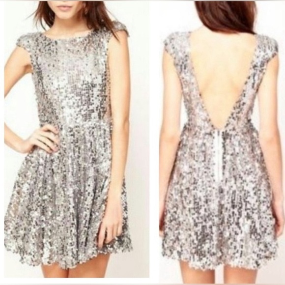 NWT Topshop Silver Sequin Low Back Fit & Flare  Mini Dress Size 4 - Picture 1 of 10